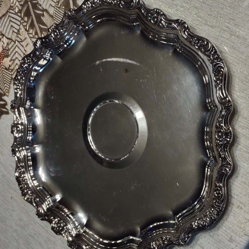 Heavy Scalloped Serving Tray 14"